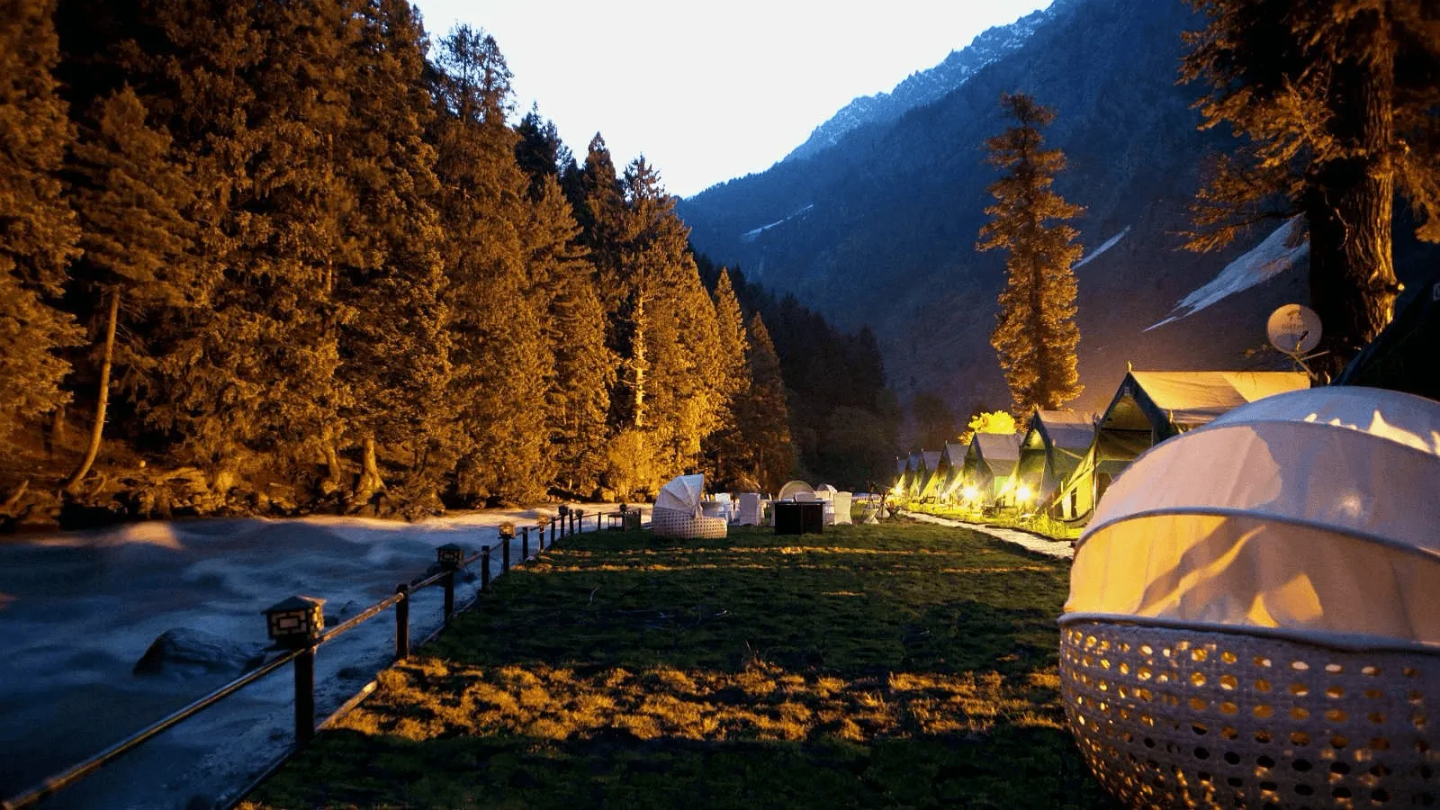 Heavenly Kashmir Family Retreat